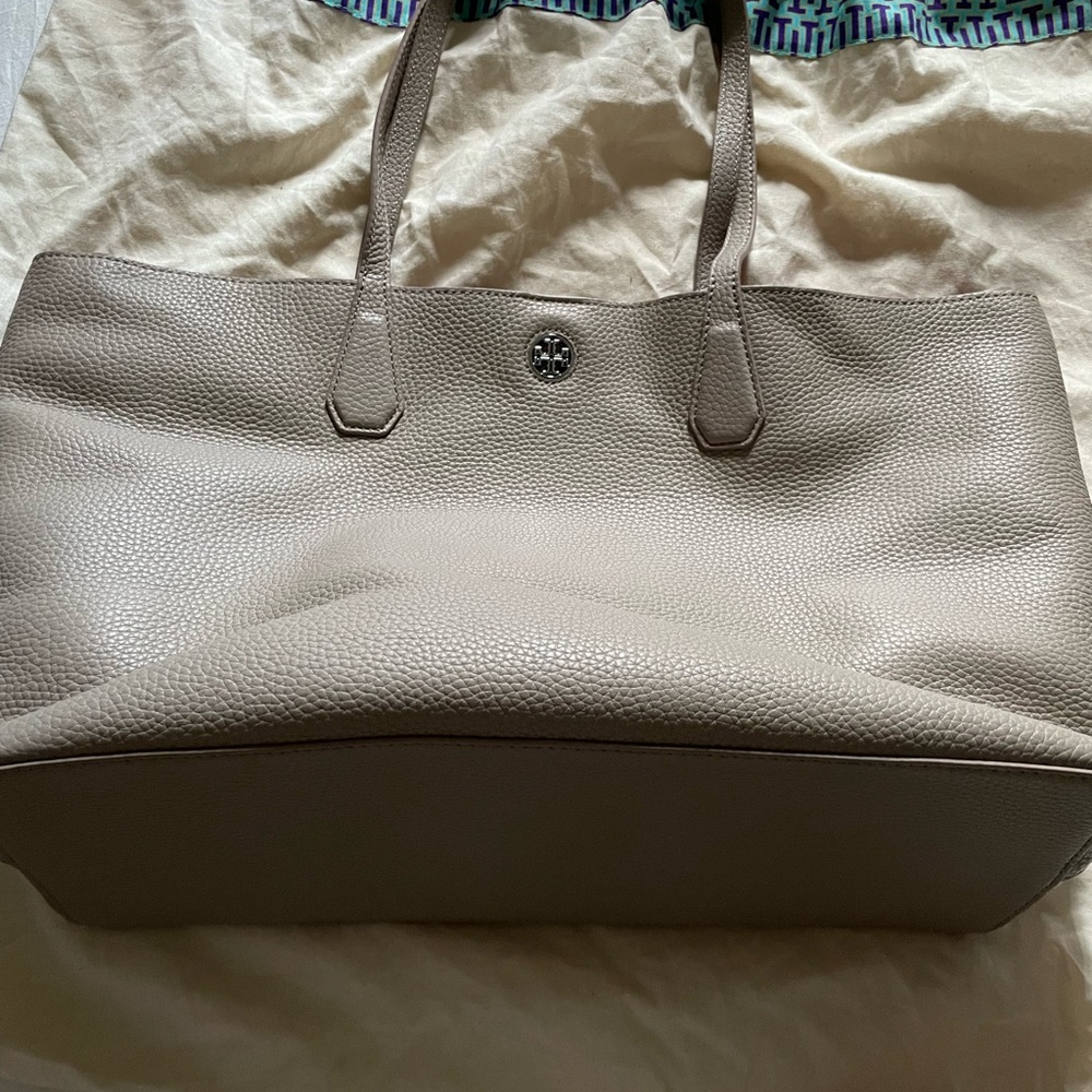 Tory Burch Pebbled Leather Tote in Taupe
